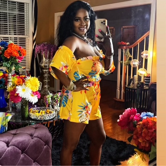 BUTTERCUP! - Picture 2 of 6